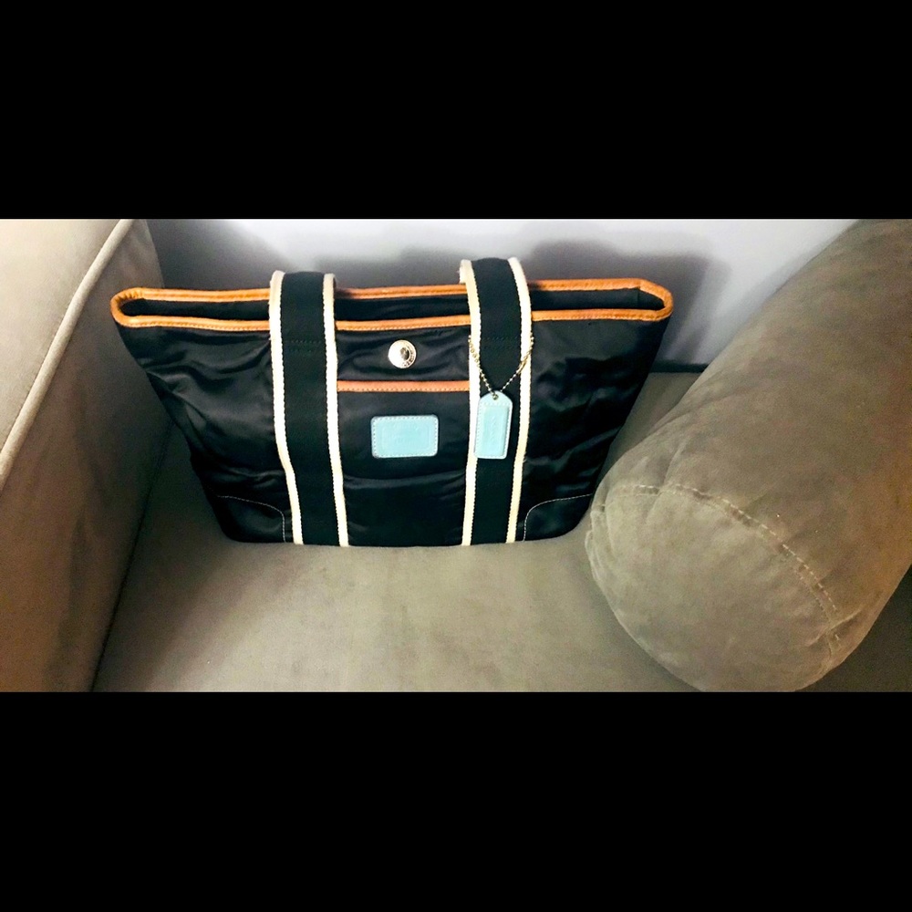 Authentic COACH Tote